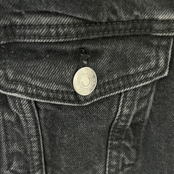 ZARA Black Denim Jacket with Silver Buttons - Picture 4 of 7